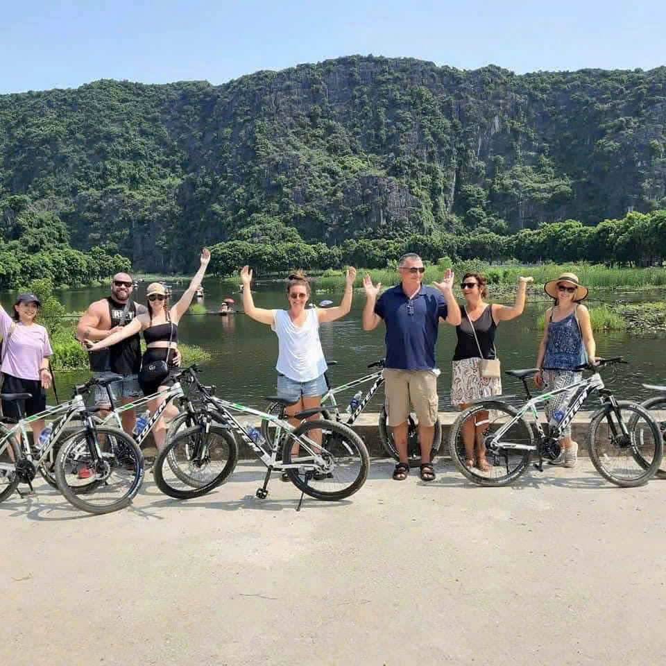 Hanoi Halong Sapa Ninh Binh 9D8N tour