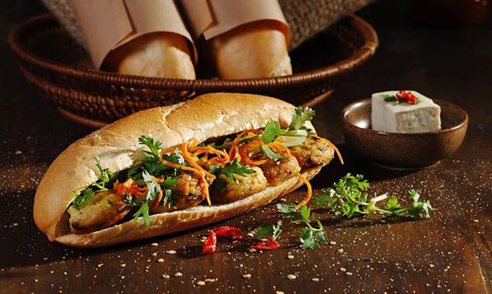 Hanoi food tour and train street