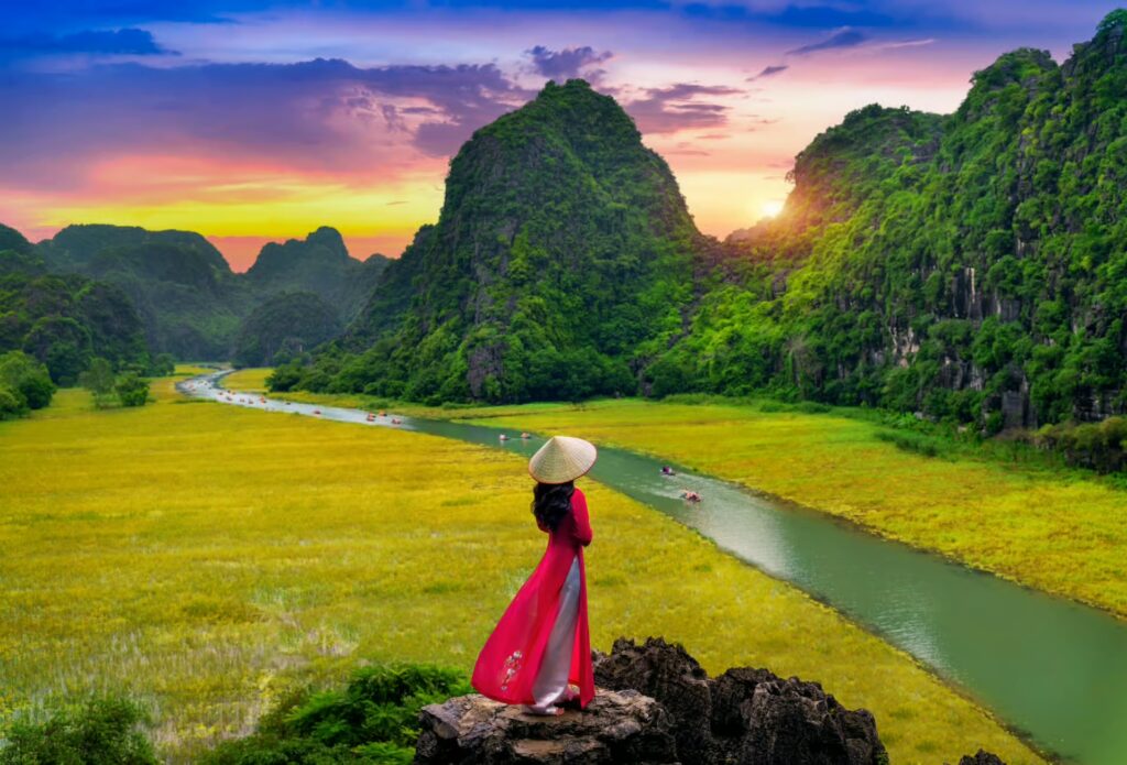 North - Central - South Vietnam 10 day trip