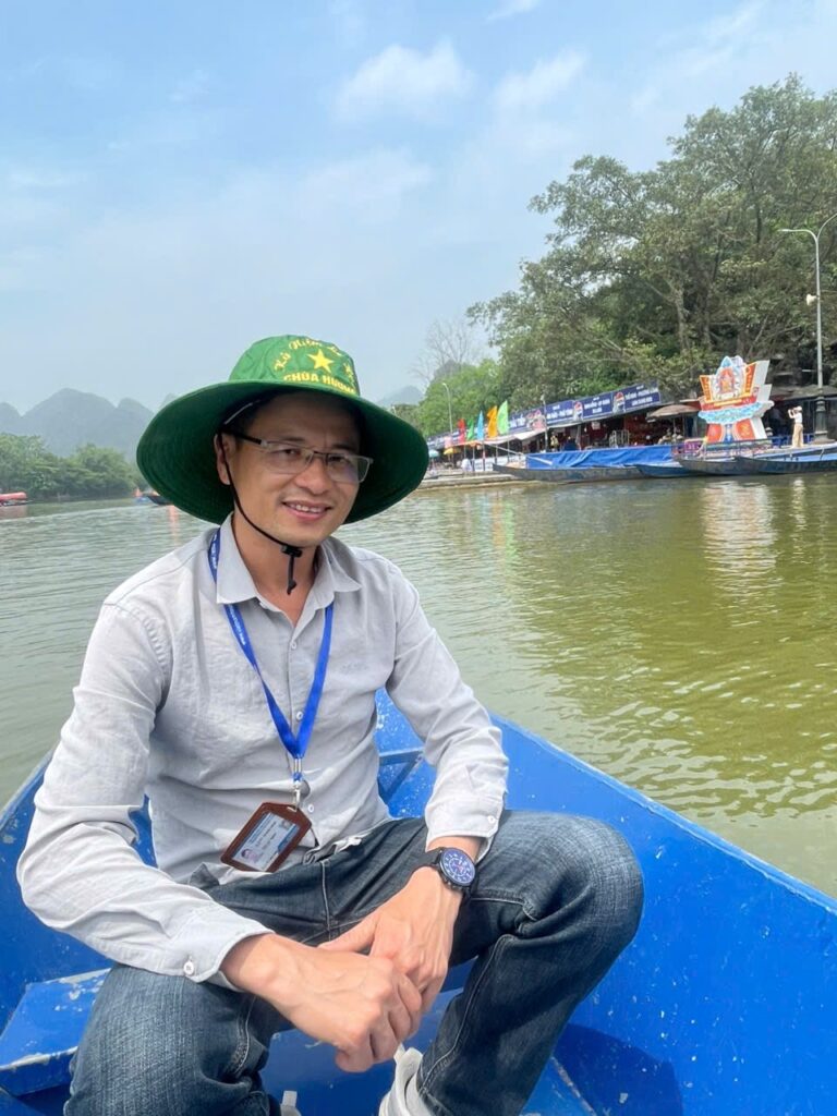 Transvietnam tour: Hanoi - Halong Bay - HCM city - Mekong Delta