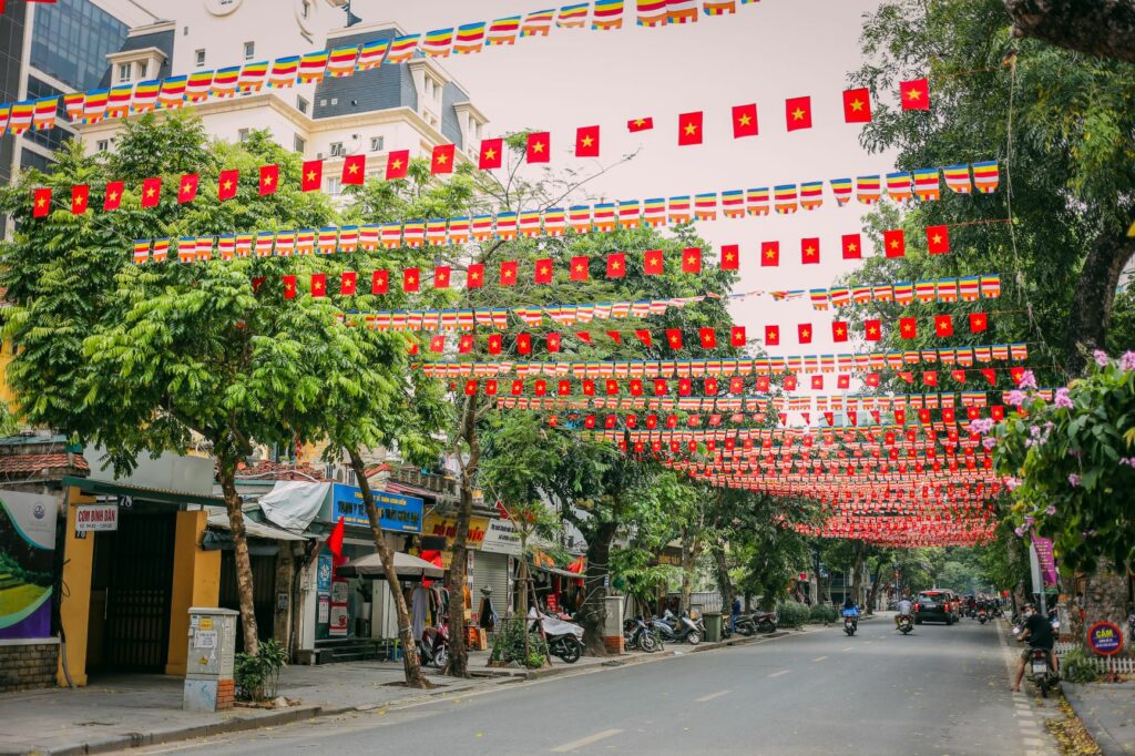 5D4N tour Hanoi Ninh Binh Halong