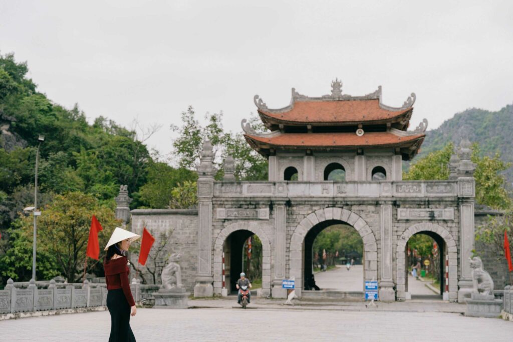 Hoa Lu Trang An Mua Cave 1 Day Tour