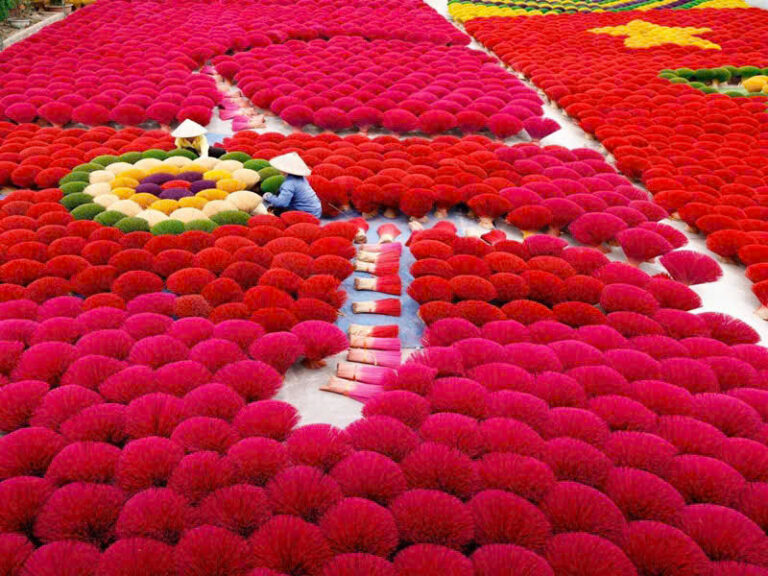 Incense village and Bat Trang ceramic village