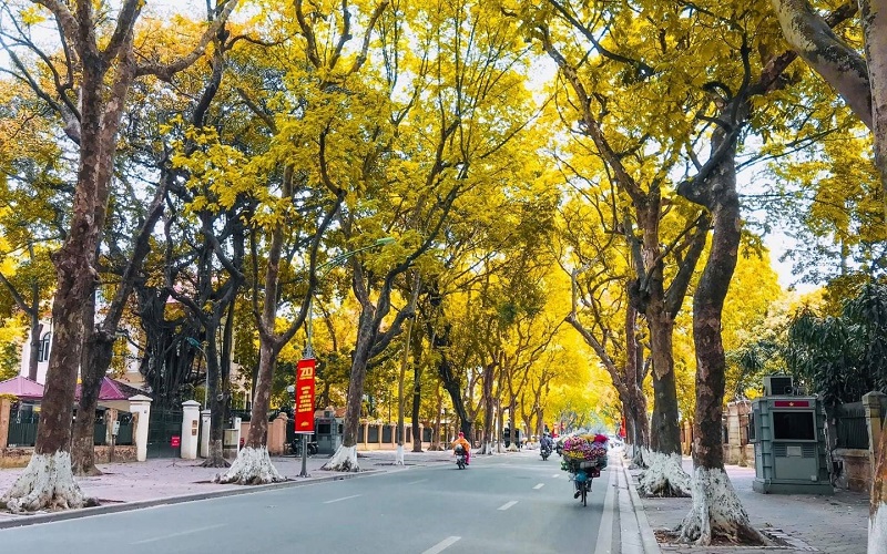 Which month is best to visit Hanoi