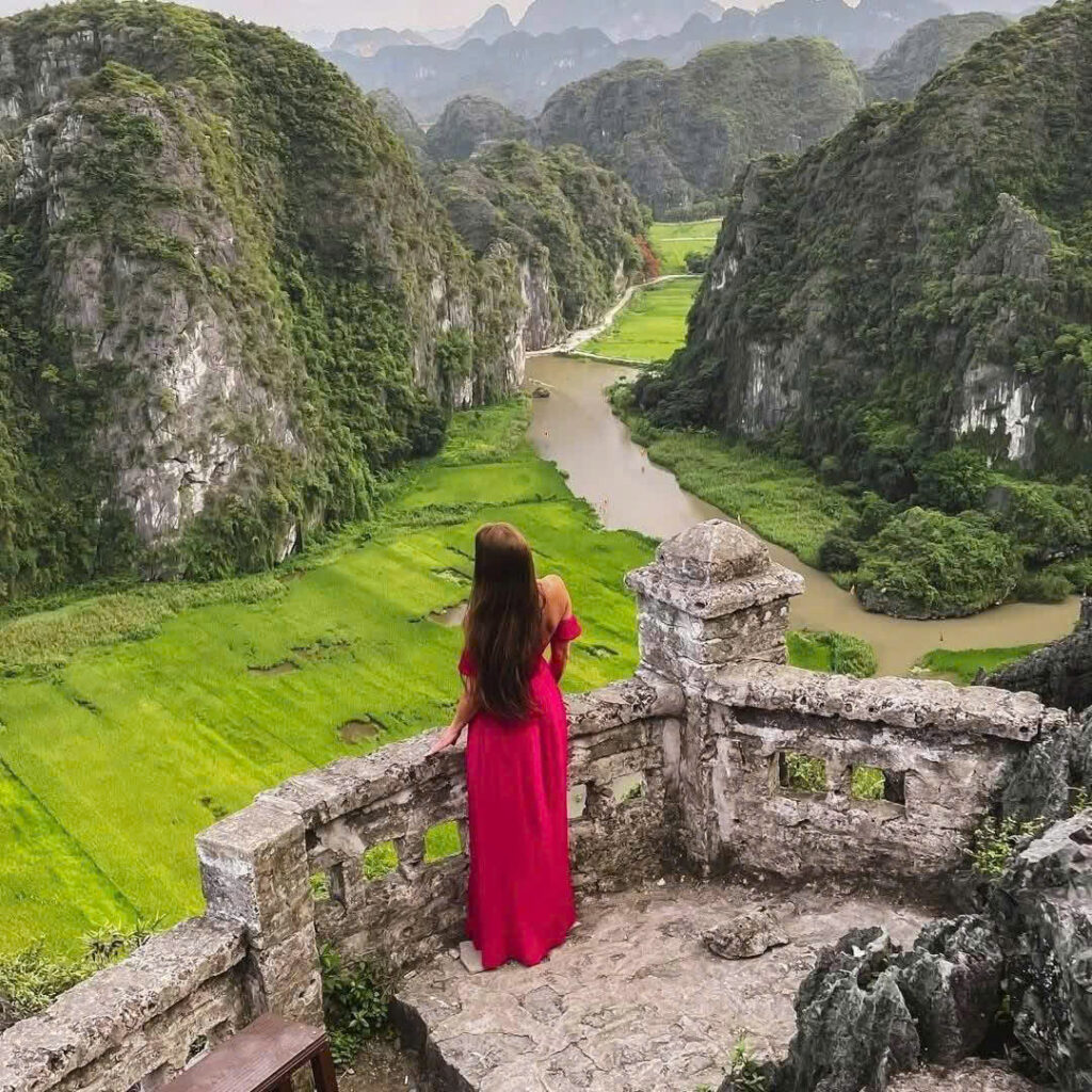 Mua cave in Vietnam 6 day itinerary