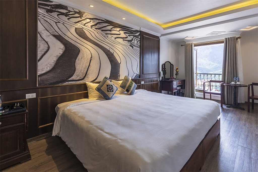 Stay in Sapa Town