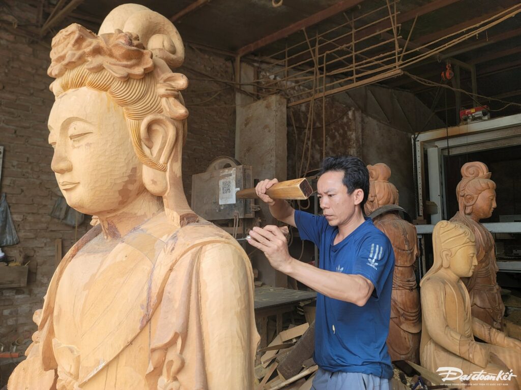 traditional craft villages near Hanoi