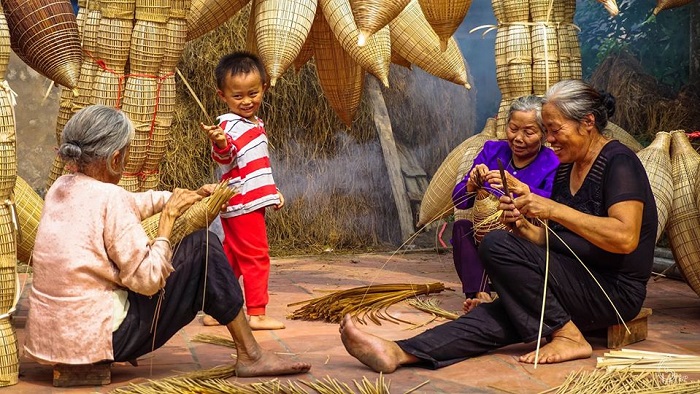 Thu Sy Bamboo Fish Trap Village