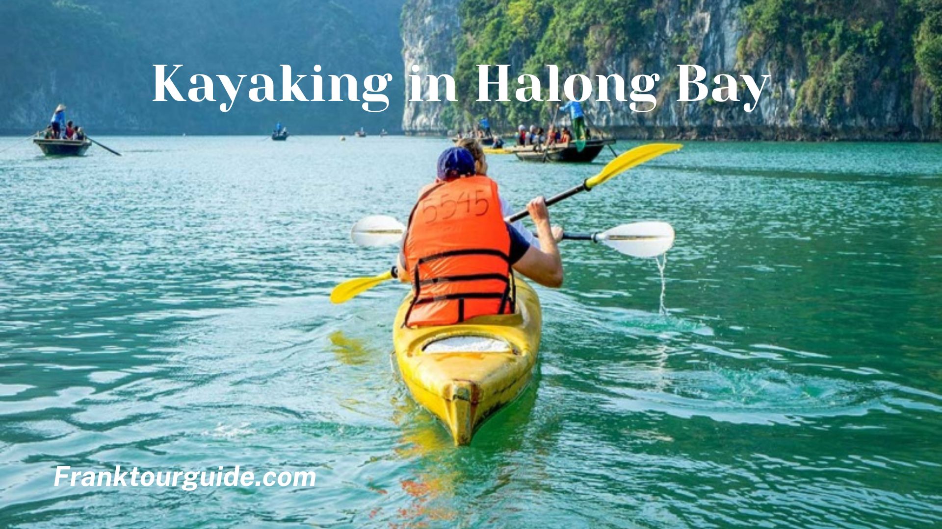 kayak in Halong Bay